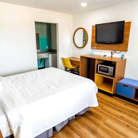Beyond Stay Hotel Victorville Downtown Ngoại thất bức ảnh