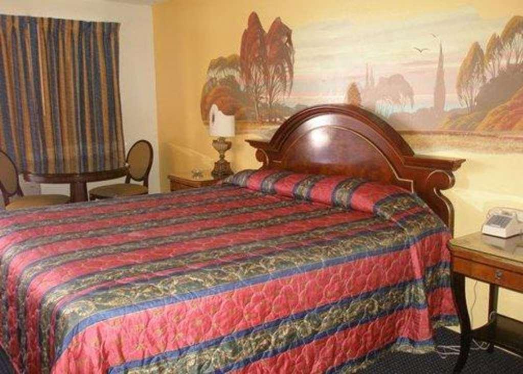 Beyond Stay Hotel Victorville Downtown Phòng bức ảnh