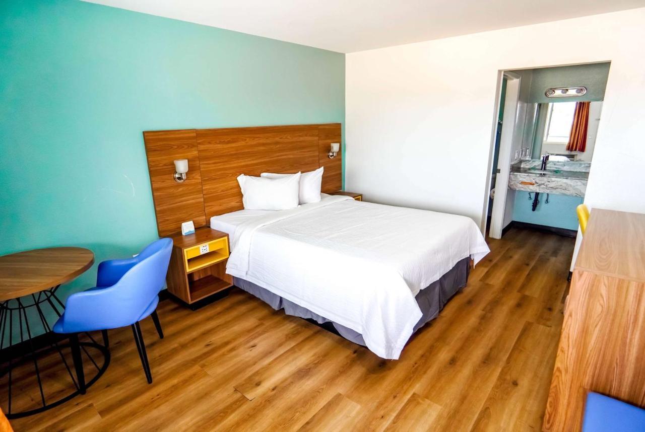 Beyond Stay Hotel Victorville Downtown Ngoại thất bức ảnh