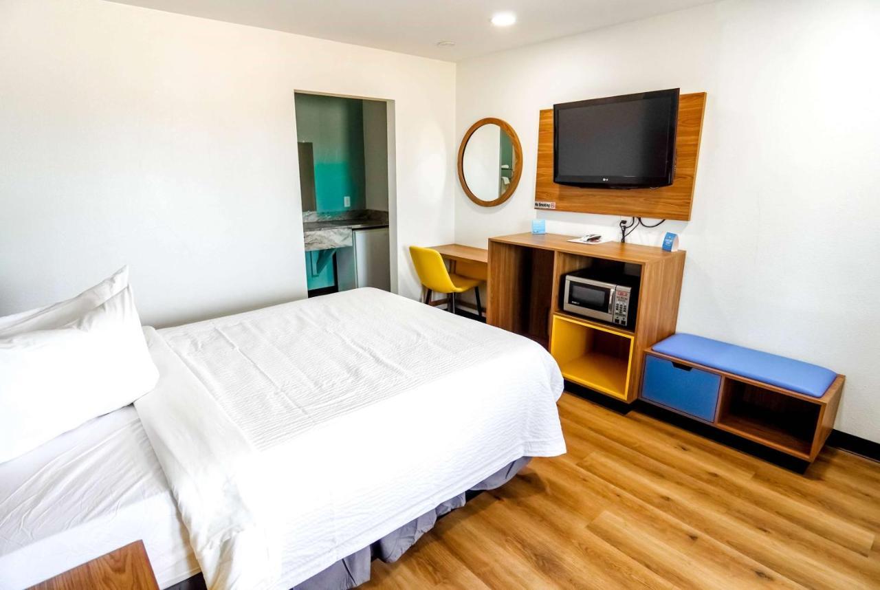 Beyond Stay Hotel Victorville Downtown Ngoại thất bức ảnh