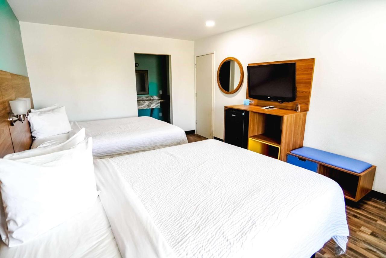 Beyond Stay Hotel Victorville Downtown Ngoại thất bức ảnh